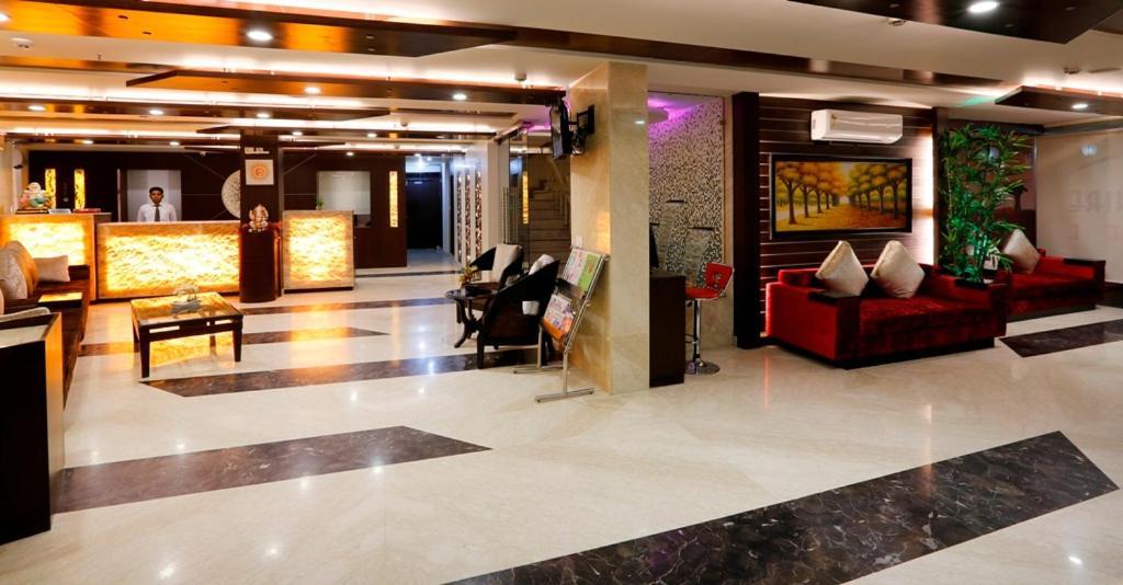 Airport La Sapphire Hotel & Restaurant Nueva Delhi Exterior foto