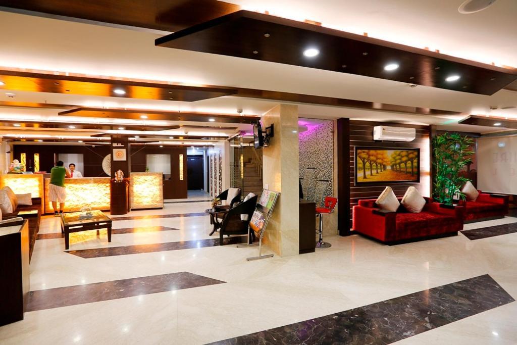 Airport La Sapphire Hotel & Restaurant Nueva Delhi Exterior foto